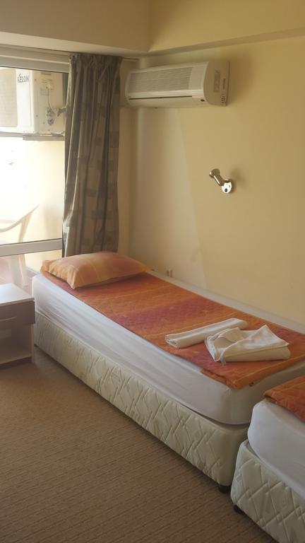 Salena Hotel Πριμόρσκο Δωμάτιο φωτογραφία