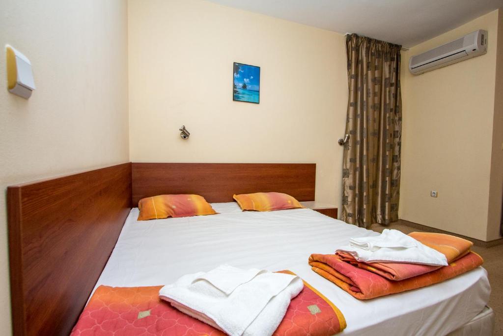 Salena Hotel Πριμόρσκο Δωμάτιο φωτογραφία
