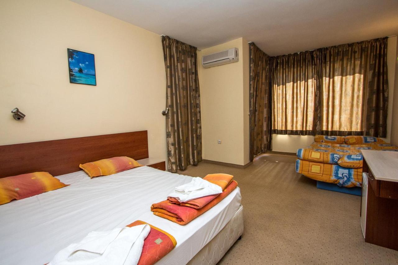 Salena Hotel Πριμόρσκο Δωμάτιο φωτογραφία